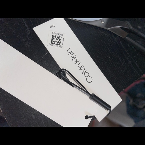 Calvin Klein Cropped Slim Suit Dress Pants - Picture 9 of 9